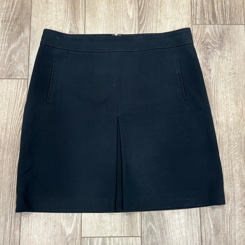 Ann Taylor Loft front pleat skirt size 16